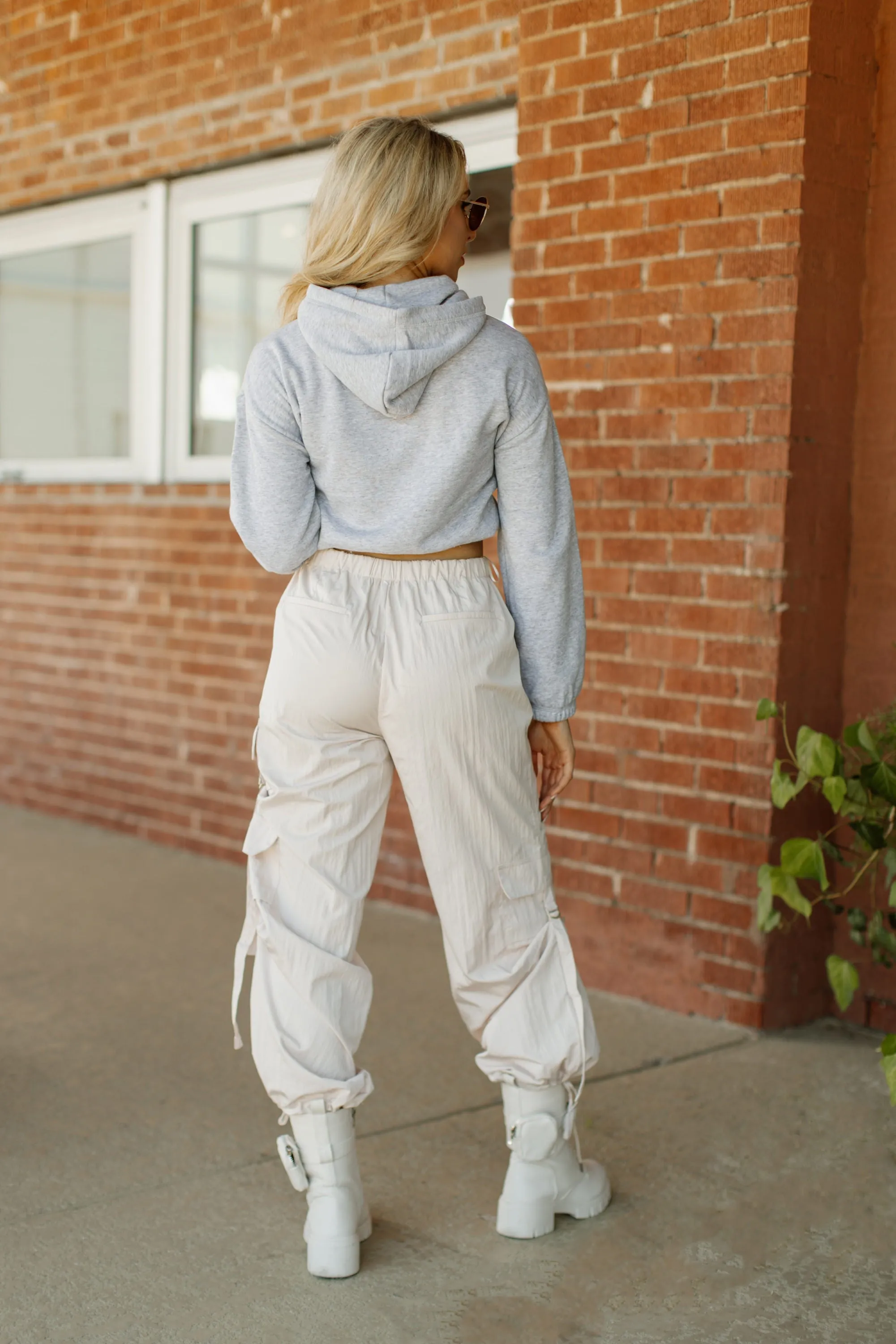 ARIZONA WILDCATS HEADED TO VICTORY BANDED CROPPED HOODIE BY MADI PREWETT TROUTT