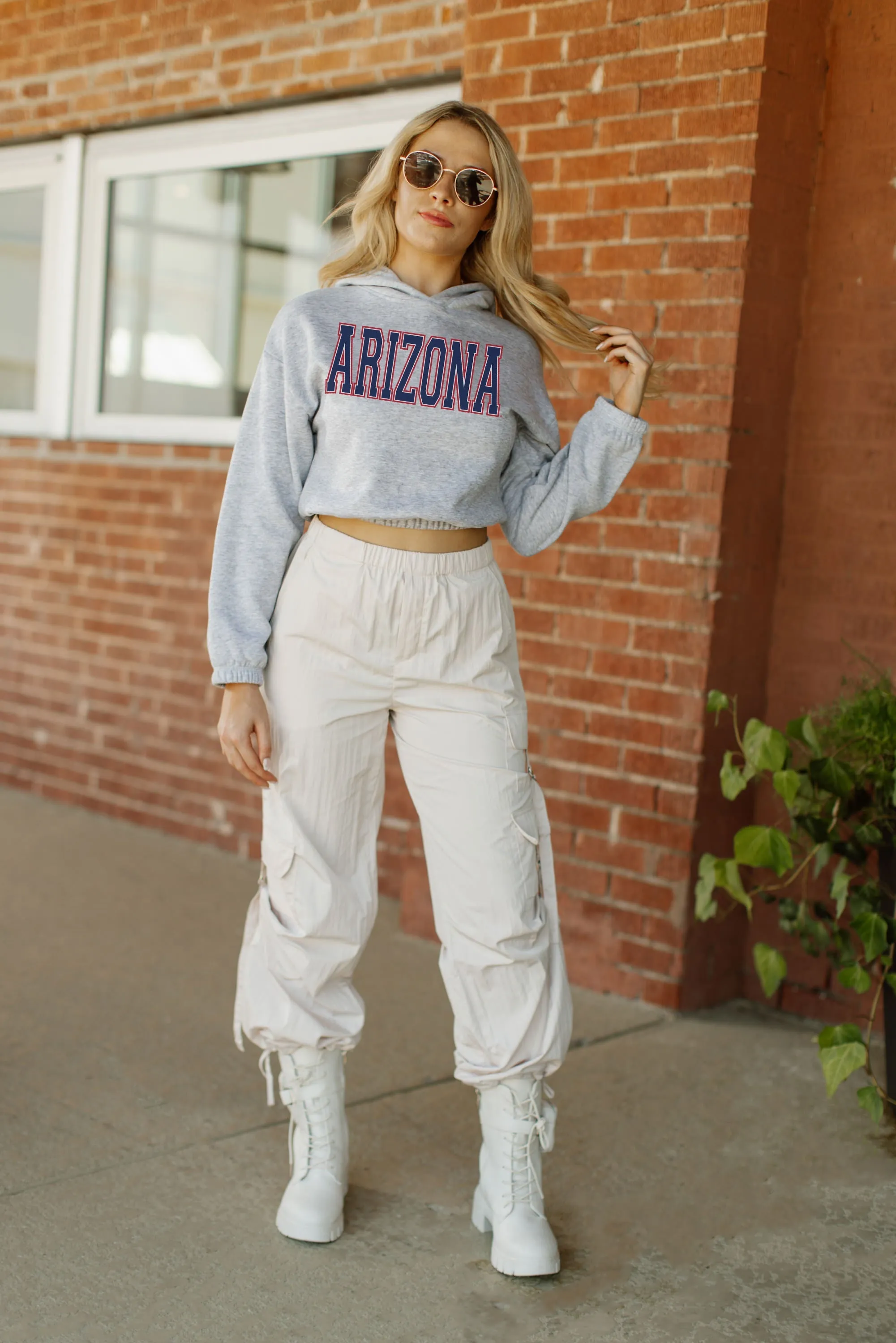 ARIZONA WILDCATS HEADED TO VICTORY BANDED CROPPED HOODIE BY MADI PREWETT TROUTT