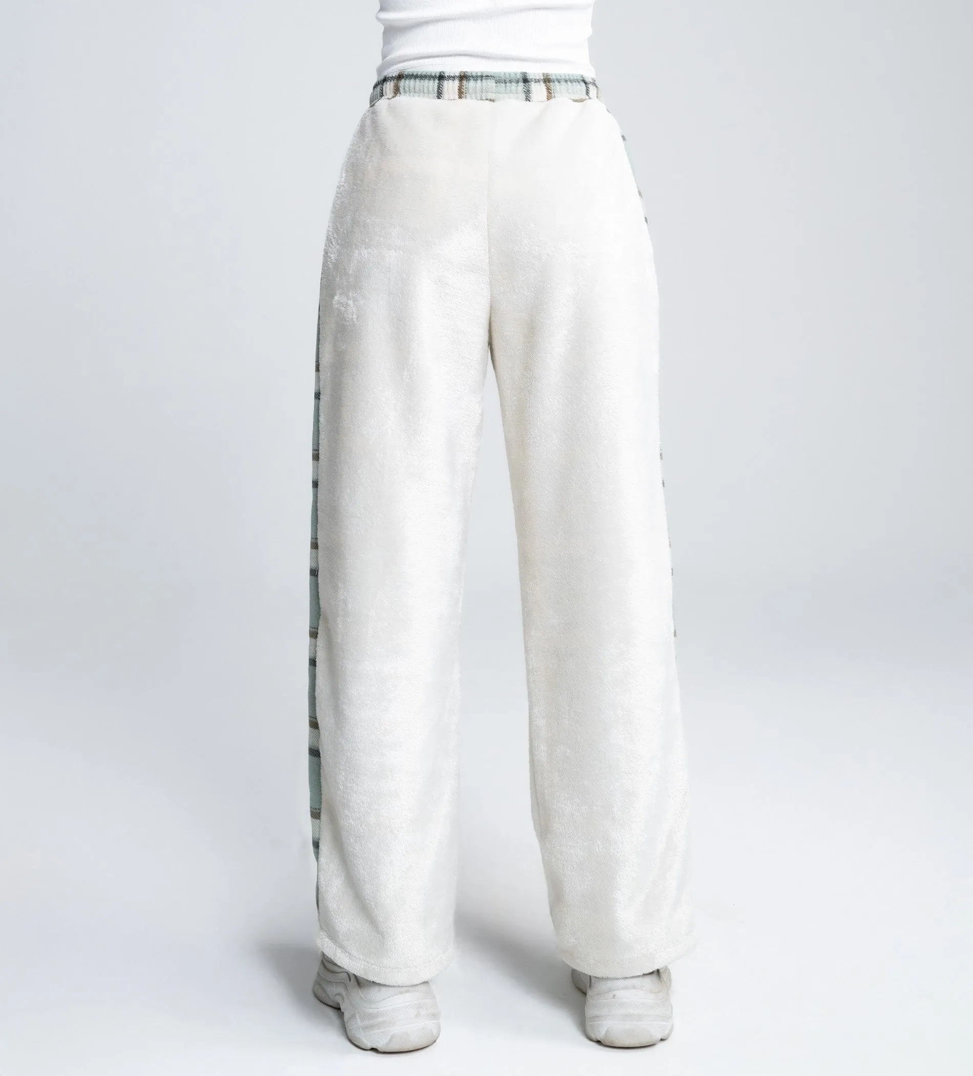 Cozy Flannel Wide-Leg Trackpant