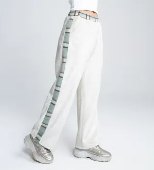 Cozy Flannel Wide-Leg Trackpant