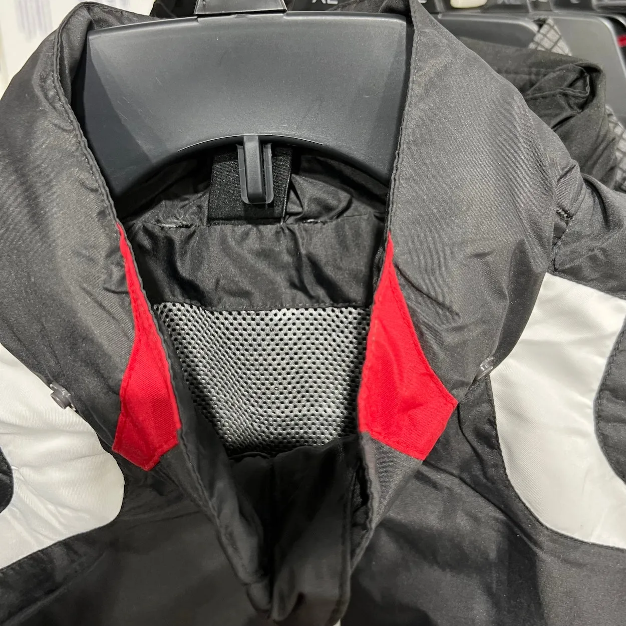 Men's Spyderpunk Zipped Windbreaker Hooded & Lined With Pockets