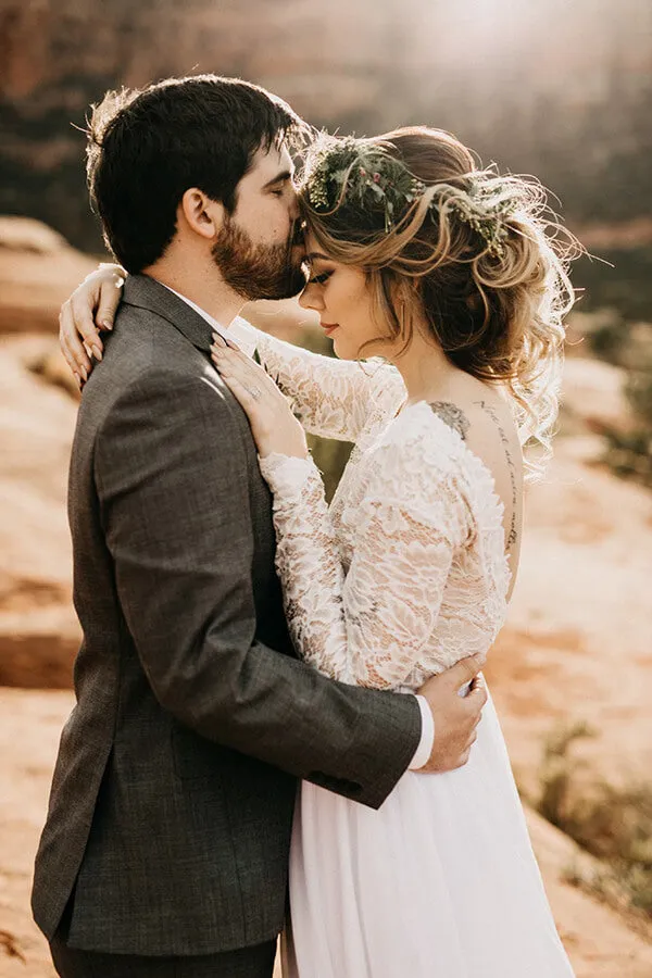Modest Bohemian White Tulle & Lace Long Sleeve Beach Wedding Dresses, SW402